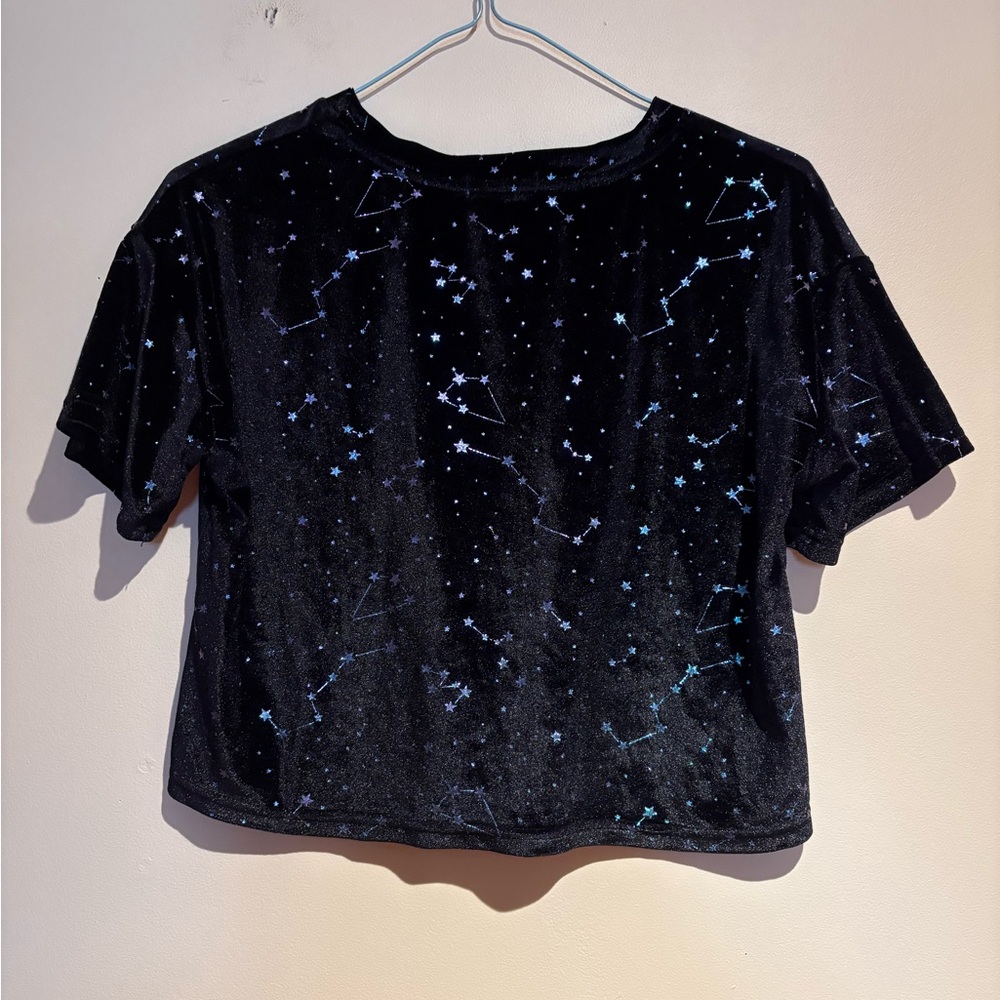 Hot Topic Black Velvet Constellation Boxy Girls Crop Top Size Small - Picture 4 of 7
